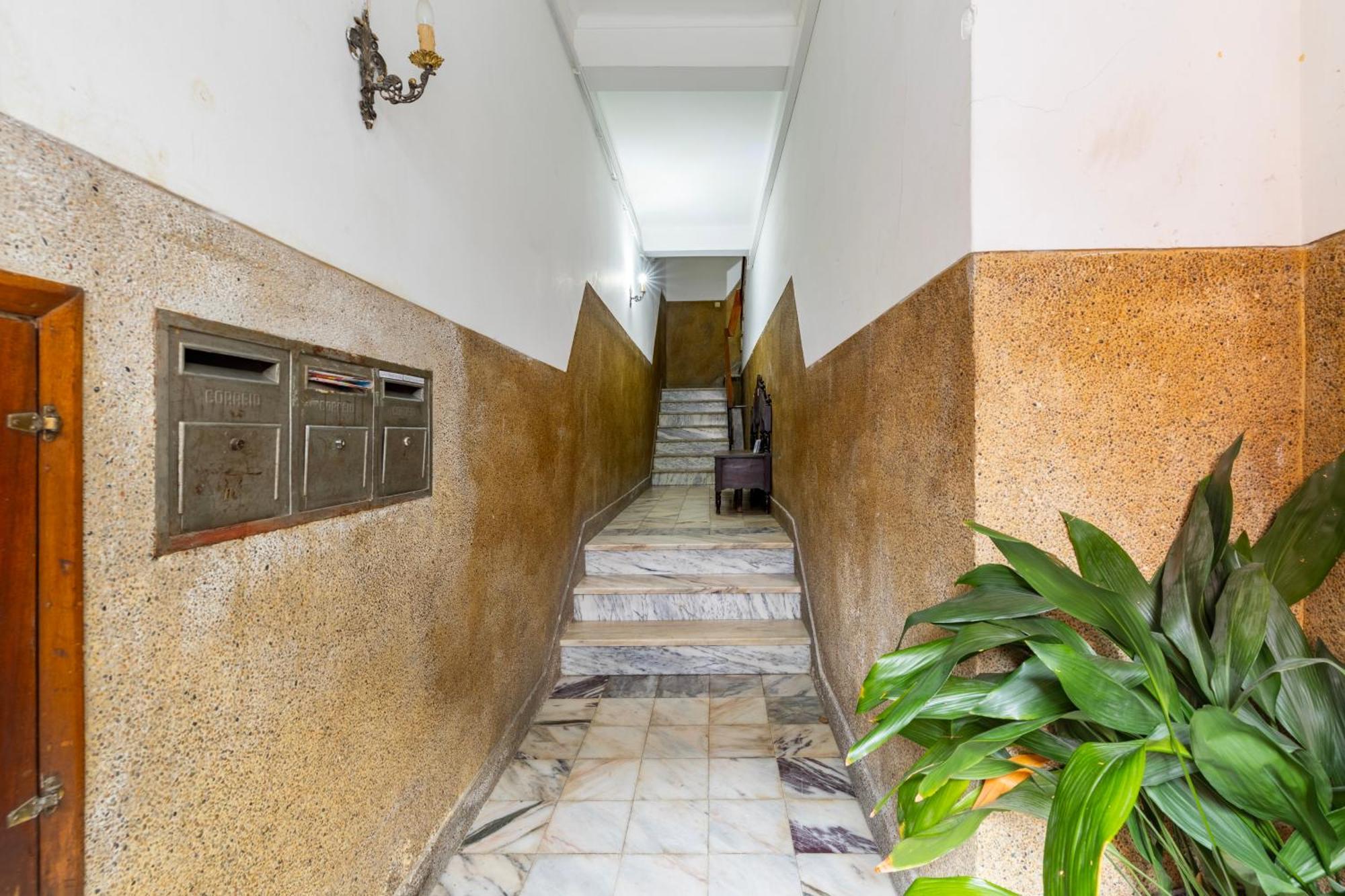 Remodeled Historical In The Center Fundao