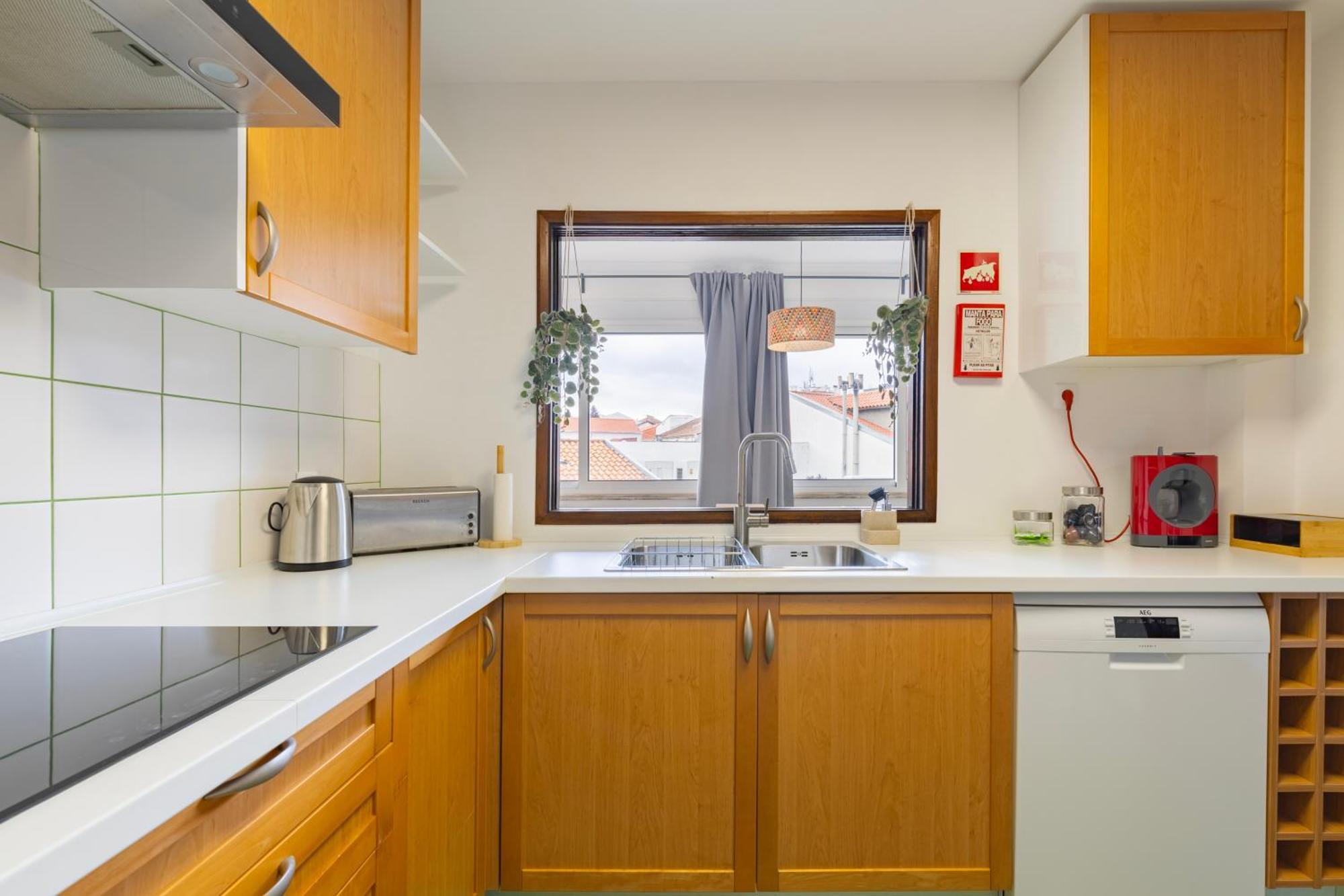 Remodeled Historical In The Center *